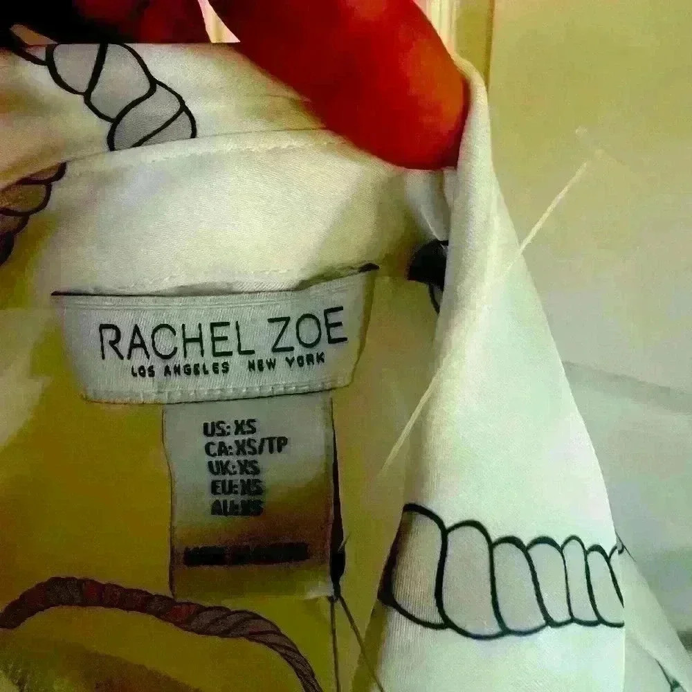 Rachael Zoe blouse chain print white and gray.  XS. Length 26” sleeve 24”NWT - Picture 7 of 8